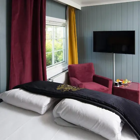 Arendal Herregaard Sommerstuer & Holiday home Faervik
