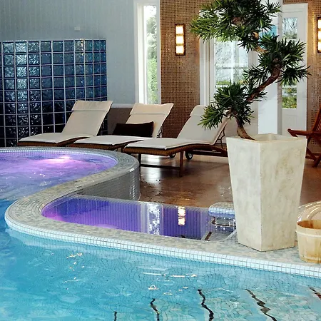 Θέρετρο Arendal Herregaard & 4*