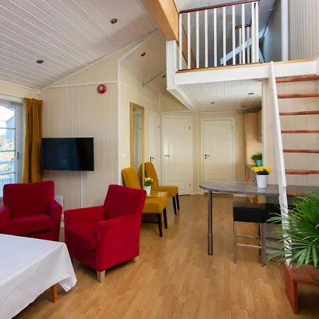 Arendal Herregaard & Θέρετρο Færvik