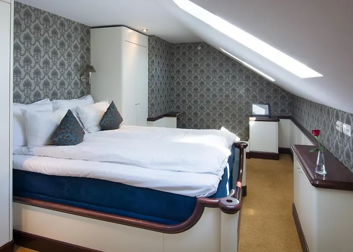 Arendal Herregaard & Semesteranläggning (resort) 4*